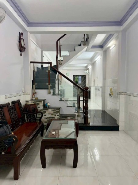 Cho thuê nhà nguyên căn hẻm xe tải thông 118 đường Phan Huy Ích