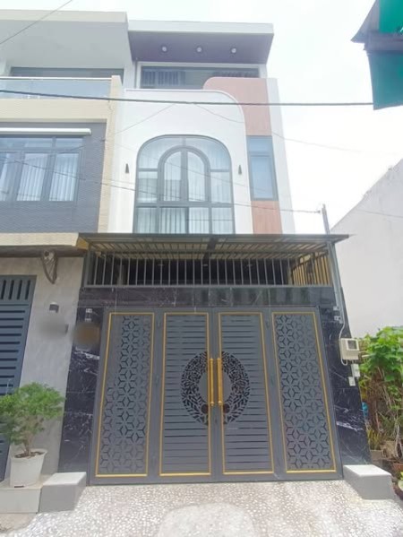 Cho thuê nhà mới đẹp ngay đường 160, Tăng Nhơn Phú A, Quận 9.