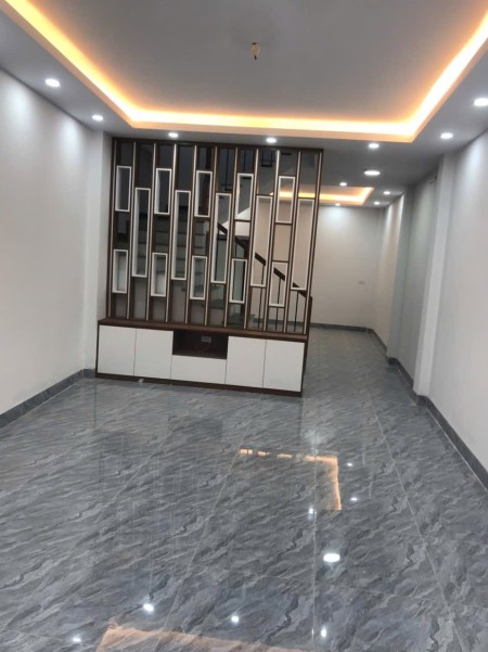 Cho thuê nhà nguyên căn mới đẹp – Ngõ 193 Định Công Hạ, 45m² x 2 tầng 2 ngủ, 9 Triệu