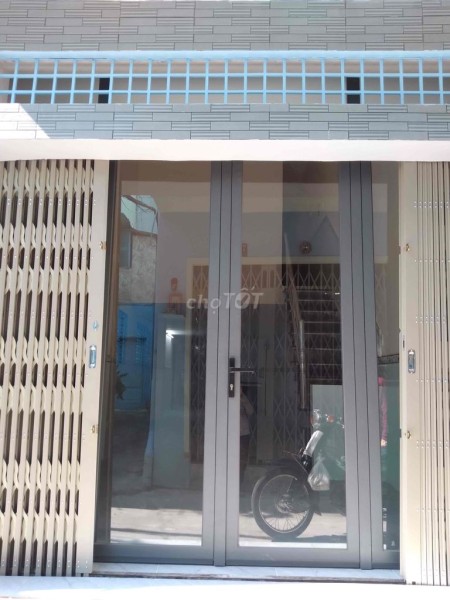 Cho thuê nhà nguyên căn hẻm thông Trân Hưng Đạo Q5, 1 trệt, lửng ( 2 pn, 2 wc )