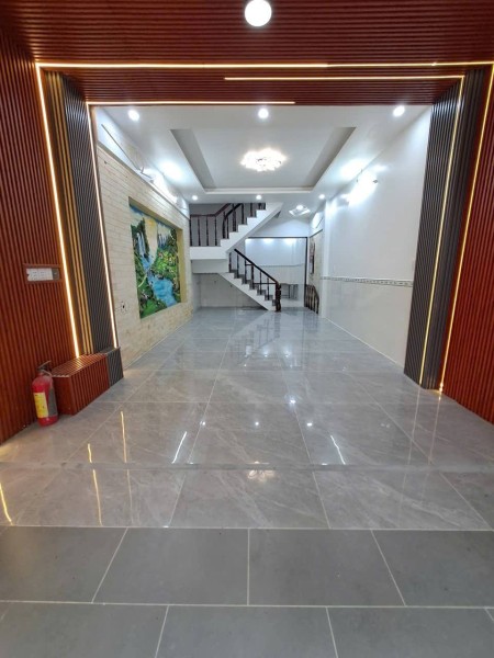 Cho thuê nhà nguyên căn Huỳnh Tấn Phát – Trung tâm Nhà Bè, ngay cầu Phú Xuân