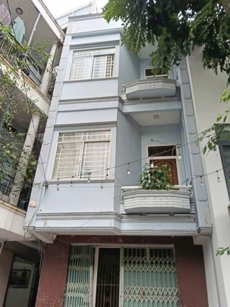 Cho Thuê Nhà mặt tiền nguyên căn Cư Xá Ra Đa, Phường 13, Quận 6