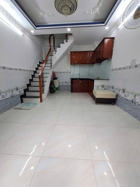 Cho thuê nhà nguyên căn hẻm xe hoi thông Huỳnh Tấn Phát - Nhà Bè