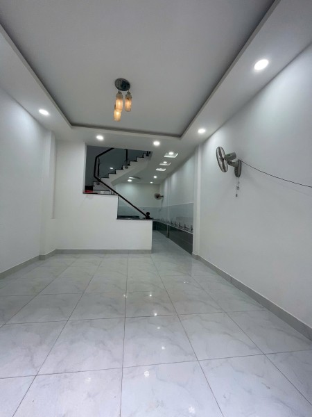 Cho thuê nhà nguyên căn hxh Lê Đình Thám, 4x13m, 1 lầu đúc, giá 10 triệu/tháng