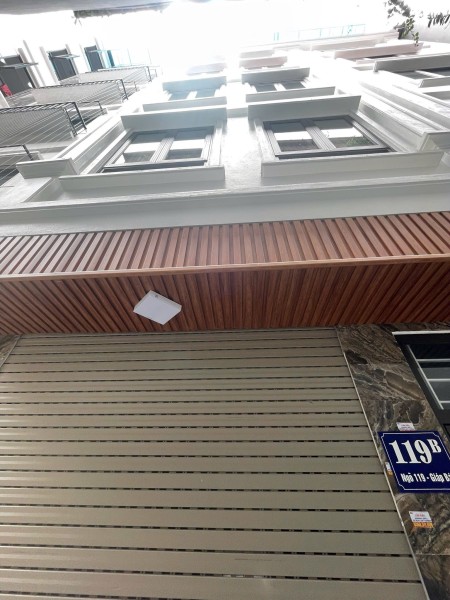 Cho thuê nhà nguyên căn có thang máy, 35m² x 6 tầng, 5PN, 17 triệu/tháng