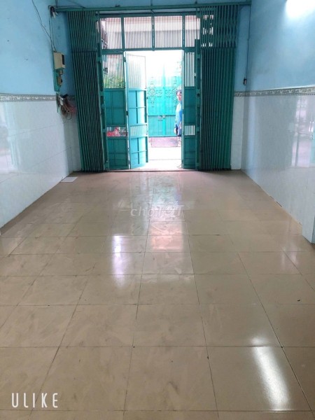 Nhà 1/ cách mặt tiền đường Lạc Long Quân 1 căn, 1 trệt, 1 lầu, 2 phòng ngủ, 1 WC