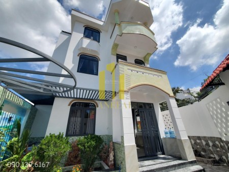 VILLA GÓC 2 MẶT TIỀN GẦN TRƯƠNG VĂN BANG SÂN VƯỜN 5 PHÒNG - GIÁ 38 TRIỆU