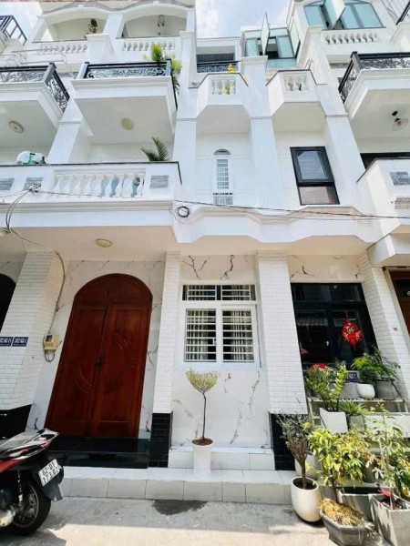 Cho thuê nhà mới đẹp – hẻm xe hơi 1/ Phan Huy Ích - 1 trệt + 2 lầu→ 4 phòng ngủ – 3 WC