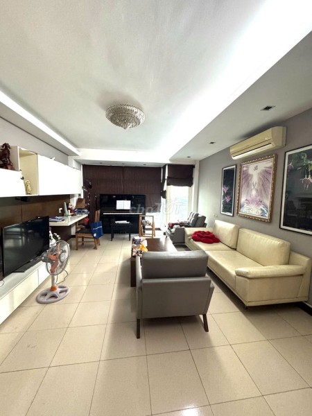 Cho thuê nhà nguyên căn hẻm xe hơi Nguyễn Thị Minh Khai, Đa Kao, Q1