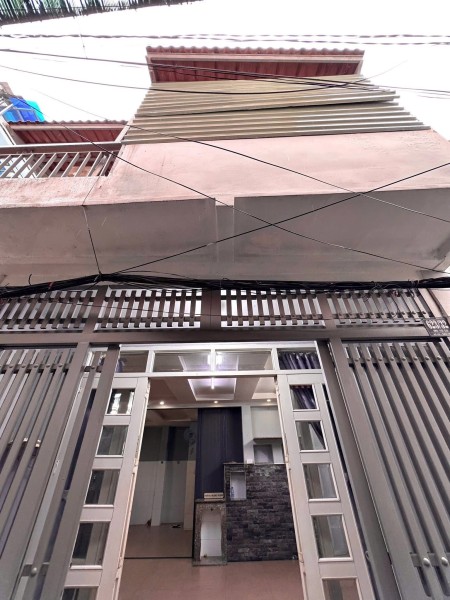 Nhà trệt + 1 lầu, 2PN, 2WC hẻm xe hơi 20m, gần CMT8, Quận 10