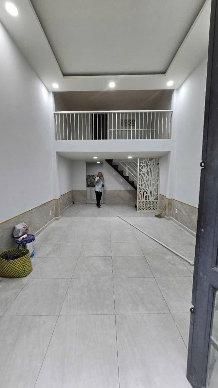 Cho thuê nhà chỉ 6 triệu gần chợ Kênh 26/3, P. Bình Hưng Hòa