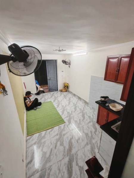 Cho thuê nhà ngõ 230 Định Công, 2 tầng x 25m2 KD online, ở gđ, nhóm ít người