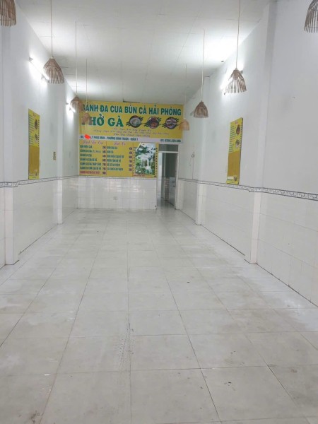 Cho thuê nhà mặt tiền Lý Phục Man Quận 7, dt 4x30m,cấp 4