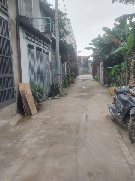 Cho thuê nhà đường Lê Thị Dung, Bình Chánh, 3 phòng ngủ chỉ 5 triệu