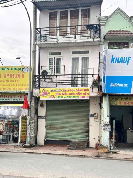 Nhà mặt tiền cho thuê 1 trệt 2 lầu, gần chợ, phù hợp ở tiện buôn bán