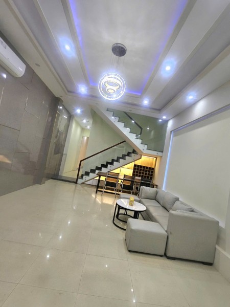 Cho thuê nhà nguyên căn 5 phòng ngủ, 8 giường, full nội thất Sơn Thủy Đông 4, Ngũ Hành Sơn