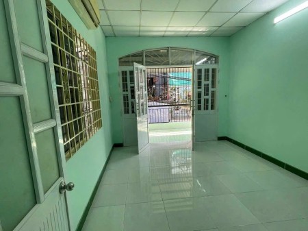 Nhà cho thuê hẻm Trần Văn Khánh, Quận 7