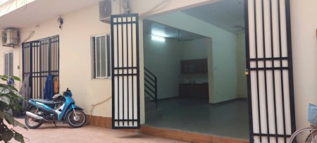 Chính chủ cho thuê nhà nguyên căn Tại Phú Diễn