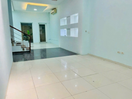 Cho thuê biệt thự Mỹ Đình 2 lô góc siêu đẹp 200m2 4 tầng giá 50 tr