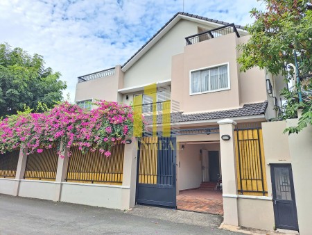 Biệt Thự Châu Âu đường Trần Não - 4 Phòng giá 130 triệu