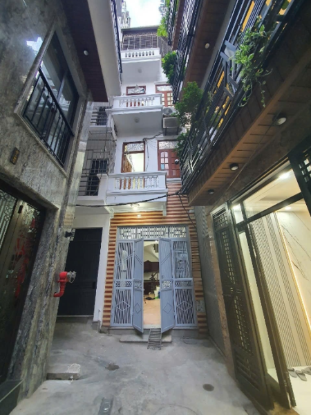 Cho thuê nhà Minh Khai 25m2 x 4 tầng, 3 ngủ, 3 vệ sinh, 8.5 Triệu/tháng