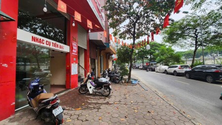 Cho thuê nhà ngõ Đặng Tiến Đông, 45m² x 4 tầng, 3 ngủ, 4 vệ sinh, giá 14 triệu