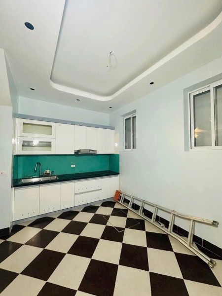 Cho thuê nhà riêng ngõ ô tô đỗ – Xuân Đỉnh 47m² × 4 tầng, 3 phòng, 3 WC