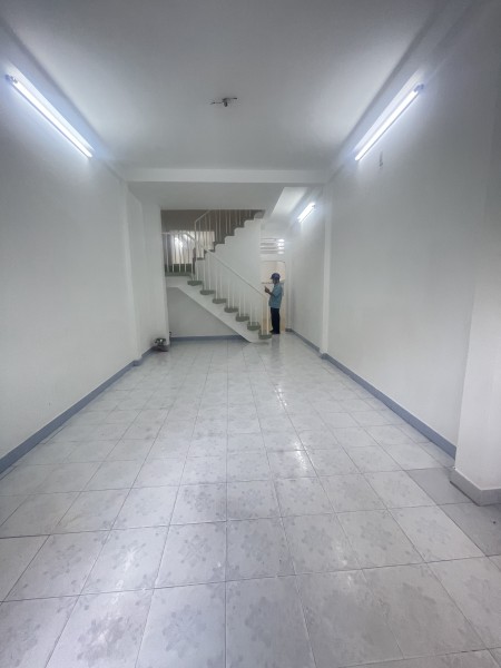 Cho thuê nhà nguyên căn hẻm Tân Kỳ Tân Quý 4x13 1 lầu đúc