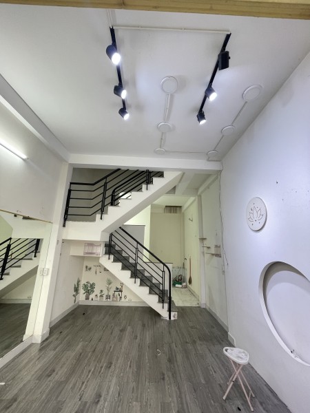 Cho thuê nhà HXH 1/ Lê Liễu 4x12 1 lầu đúc 8tr/tháng