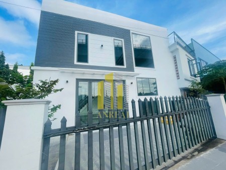 Nhà Căn Góc Mặt Tiền Kinh Doanh Tại An Phú Ngang 10m - Giá 35 Triệu