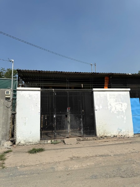 Chỉ 9 triệu Cho thuê nhà/KHO Đ.Cao Lỗ BHBC. (5X20) Ở, Cơ Sở gia công, Chỉ 25m đến Mặt tiền