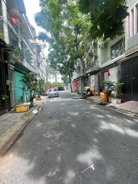 Nhà nguyên căn hẻm 8m Chế Lan Viên 5x18 3,5 tấm giá 20tr/tháng