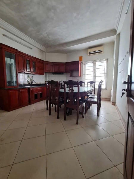 Cho thuê nguyên căn phố Đỗ Đức Dục, 80m2 x 4 tầng, 27 Triệu thang máy