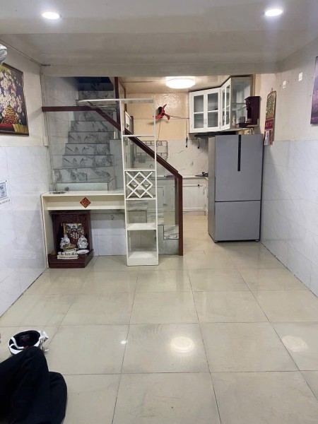 Nhà Nguyên Căn hẻm rộng Lê Quốc Hưng, Phường 13, Quận 4