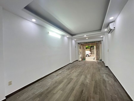 Cho thuê nhà đường số 45 Bình Thuận quận 7 dt 3,5x20m, 3 lầu