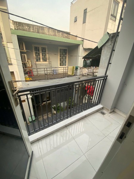 Cho thuê nhà nguyên căn 2 lầu – hẻm 3m, ngay cầu Trrường Thọ