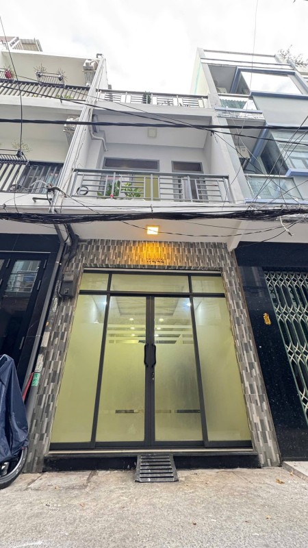 Cho thuê nhà khu 20 Thước Quận 4, hẻm 4m, Trệt + 2 lầu, 2 phòng ngủ