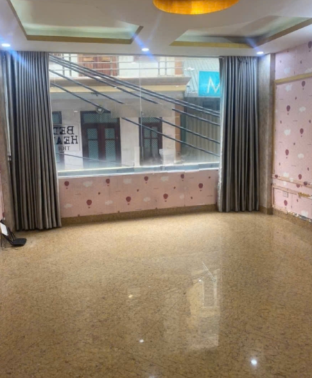 Cho thuê nhà ngõ Lĩnh Nam, 32m² x 5 tầng, 3 ngủ, 3 vệ sinh, 11 Triệu
