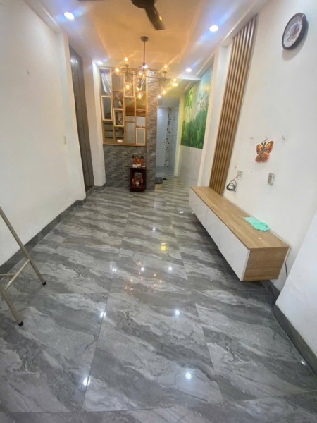 Nhà nguyên căn cho thuê, hẻm thông 4m, đúc 1 trệt + 1 lầu