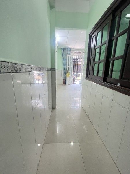 Cho thuê nhà hẻm Cống Lỡ 4,5x14 1 lầu 3PN giá 8,5tr/tháng LH 0911166818