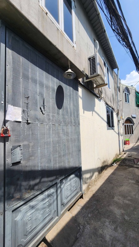 Nhà nguyên căn cho thuê ở Linh Xuân, full nội thất, giá rẻ vào ởngay