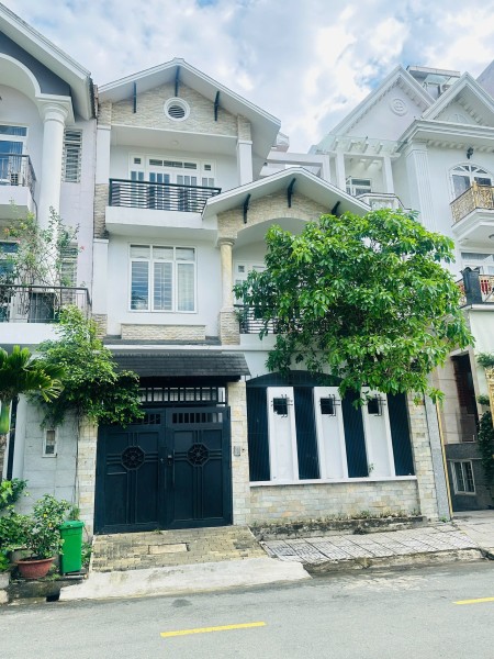 CHO THUÊ BIỆT THỰ TRẦN NÃO 44 TRIỆU - 300M2 5 PHÒNG