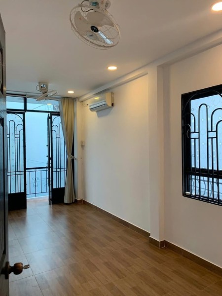 Nhà hẻm Lý Chính Thắng Q3, 3.5x14m, giá 22 triệu