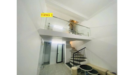 Cho thuê nhà ngõ Ao Dài, Đê Tô Hoàng, 25m² x 4 tầng, 3 phòng ngủ, 3 vệ sinh, 8 Triệu