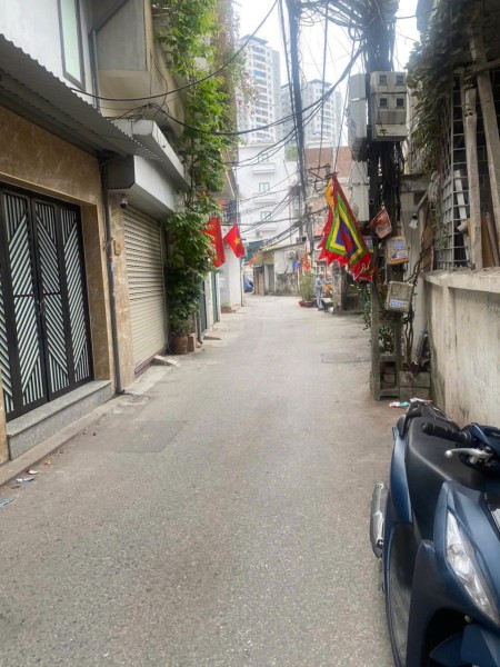 Cho thuê nhà ngõ ô tô Trương Định, 30m2 x 1.5 tầng, 4 triệu làm kho, ở công nhân