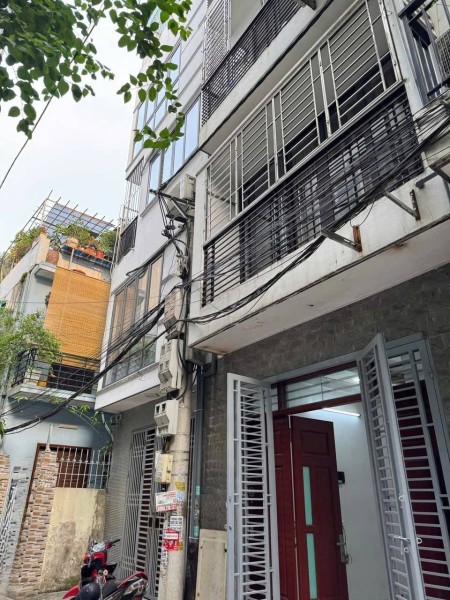 Cho thuê nhà ngõ oto Giáp Nhị 32 m2 * 5 tầng, 3 phòng ngủ, 4 vệ sinh, 12 triệu
