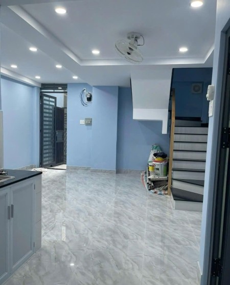 Cho thuê nhà Trân Hưng Đạo Q1 - 2PN | 120M², GIÁ 14TR