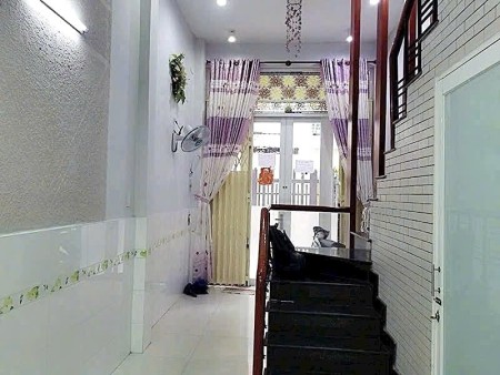 Cho thuê nhà 3m x 10m, 4PN, 3wc đường Tuệ Tĩnh Quận 11