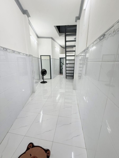 Cho thuê nhà 1 trệt + 1 lửng, 2PN - Đoàn Văn Bơ, P.16, Q.4