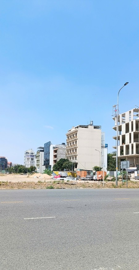 Cho thuê đất 4 mặt tiền đường Trương Văn Bang, gần Ủy ban, vuông vức, có sẵn nền bê tông